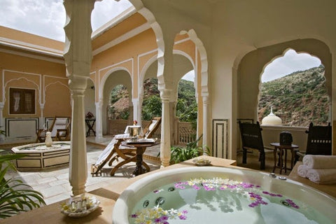 MISCHA x Mr & Mrs Smith