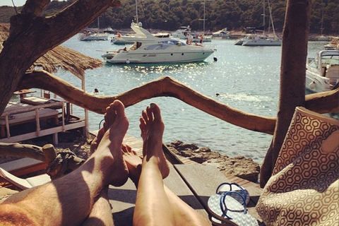 MISCHA Travel Diaries #116 - Toe to Toe