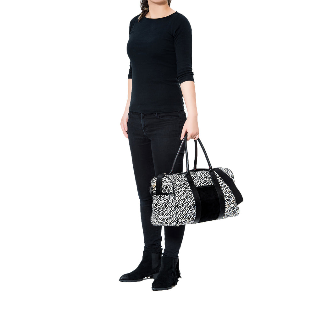 MISCHA Overnighter - Classic Black (model shot)